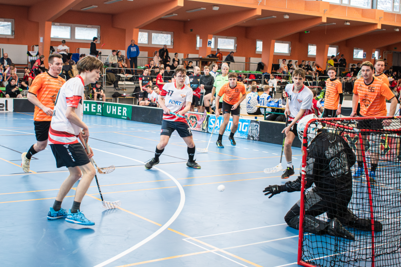 Pörgős, izgalmas: íme, a 3v3-as floorball!