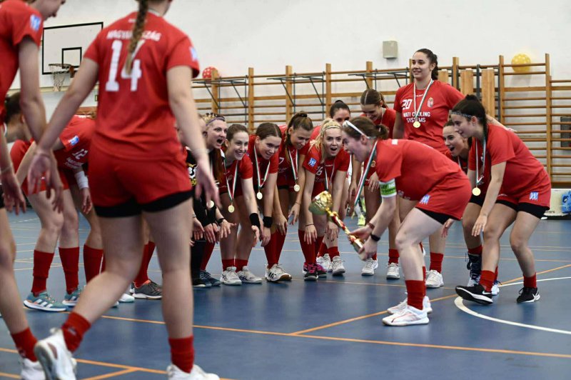 Négyből négy: tornagyőztes a női válogatott